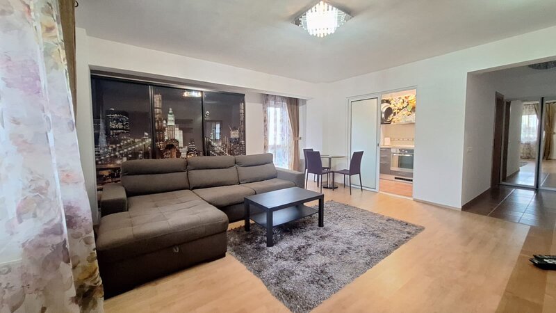 Greenfield, Padurea Baneasa loc de parcare garsoniera mobilata an 2009