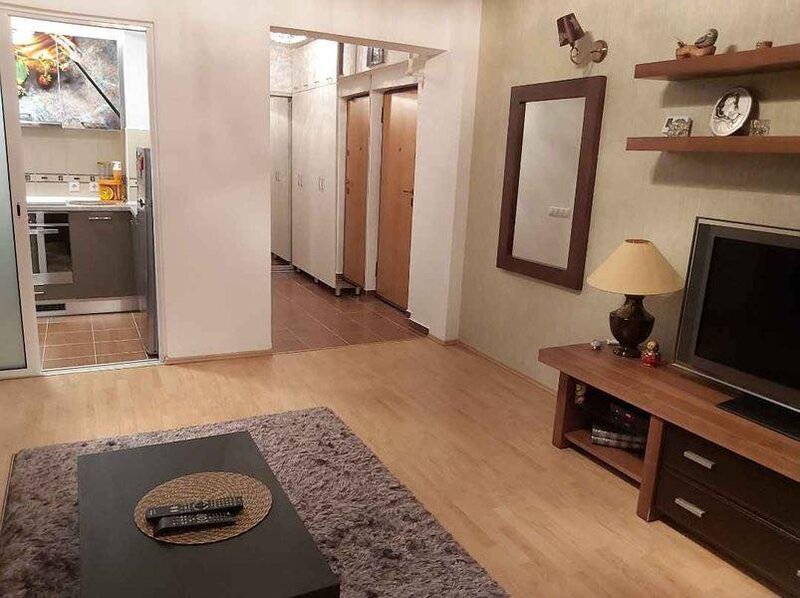 Greenfield, Padurea Baneasa loc de parcare garsoniera mobilata an 2009